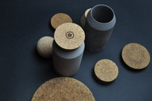 Kép betöltése a galériamegjelenítőbe: Pillar fűszertartó