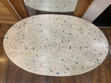 Kép betöltése a galériamegjelenítőbe: Világító MIXIN dohányzóasztal / limitált kiadás