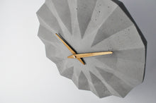 Load image into Gallery viewer, 01 Polygon - concrete wall clock