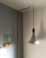 Load image into Gallery viewer, Blump - concrete lamp
