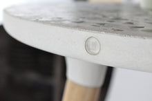 Kép betöltése a galériamegjelenítőbe: MIXIN lerakóasztal