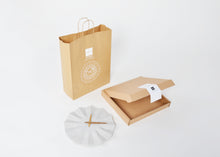 Load image into Gallery viewer, 01 Polygon - concrete wall clock