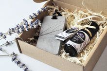 Kép betöltése a galériamegjelenítőbe: Illatos betonkártya