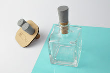 Load image into Gallery viewer, Cliff - concrete stoppers in pair