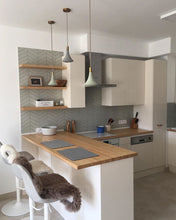 Load image into Gallery viewer, Blump - concrete lamp