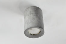 Kép betöltése a galériamegjelenítőbe: concrete spot light - beton spot

