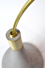 Load image into Gallery viewer, Blump - concrete lamp
