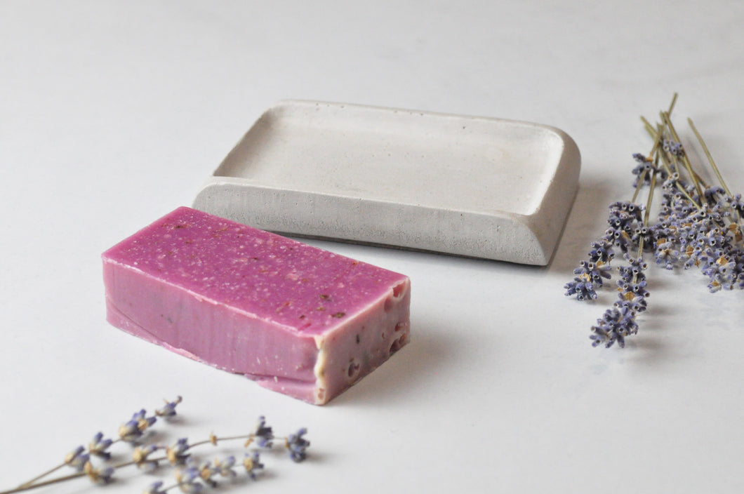 concrete soap holder + gift soap