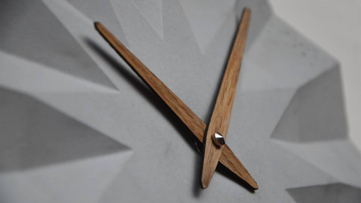 01 Polygon - concrete wall clock – mohadesign